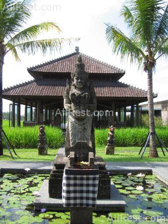 The Chedi Club boutique 43